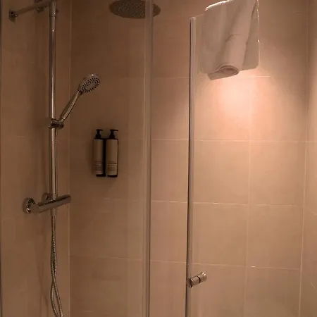 Apartamento Marconia 203 *